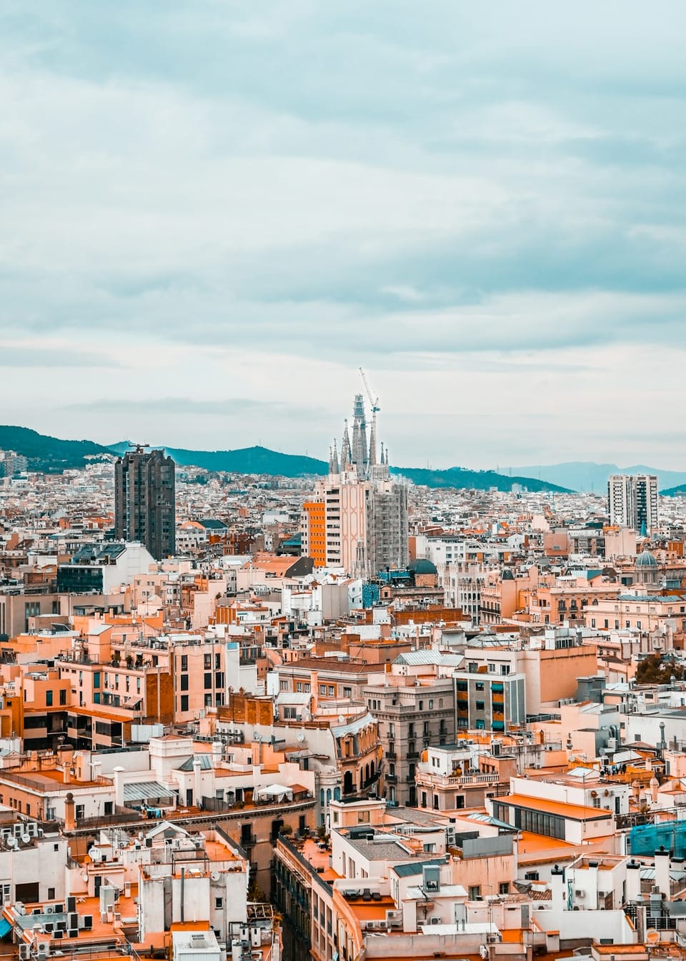 Barcelona Metropolitan Area Faces Growing Criticism